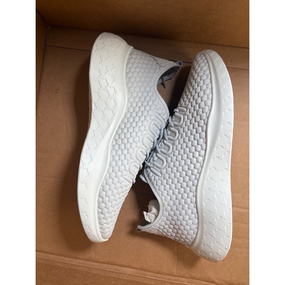 ECCO Chunky Sneaker Mens 42 US 8-8.5 Grey Leather Honeycomb Textured Athleisure